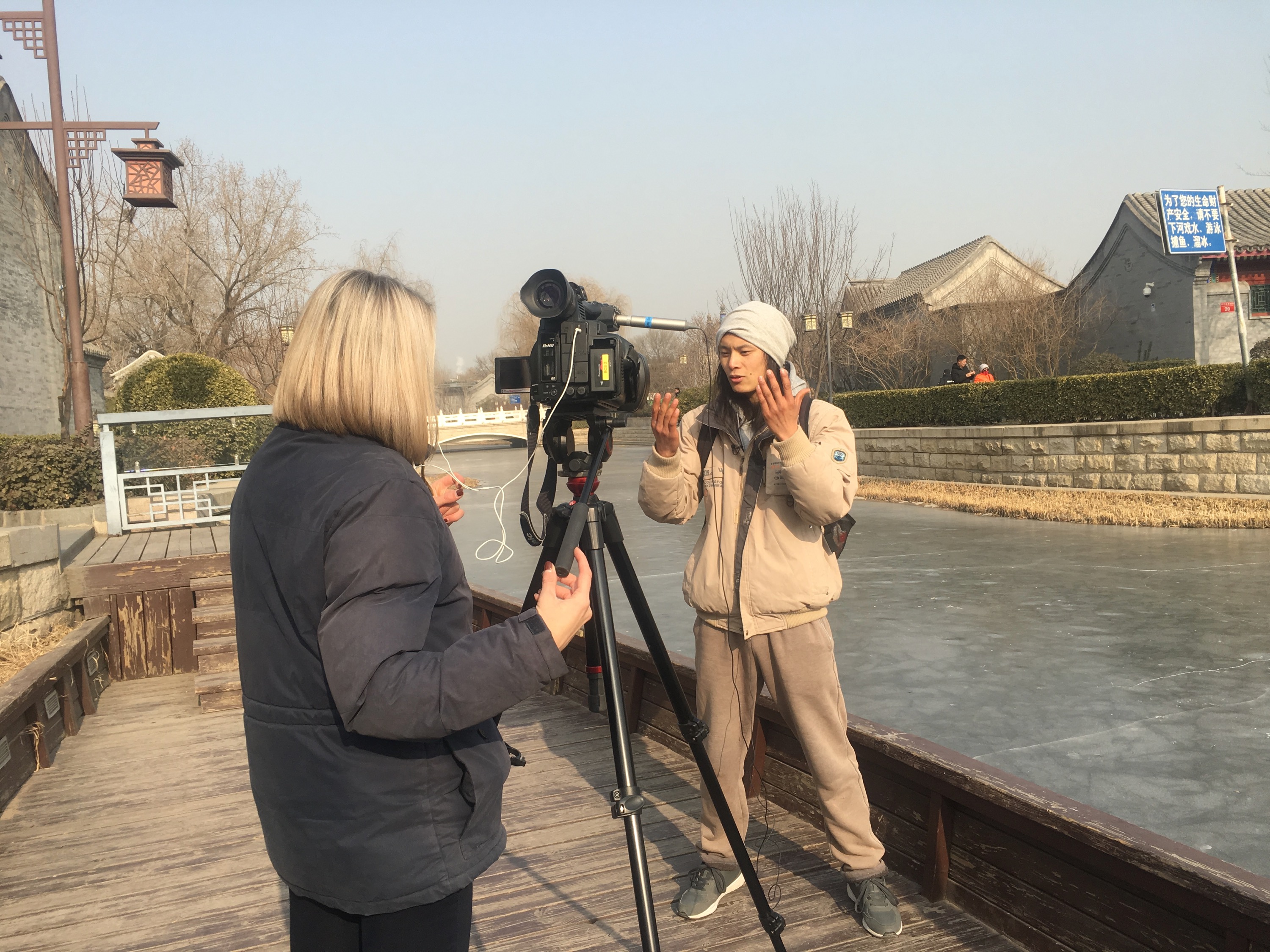 Illegal bird catching in Beijing covered by Reuters